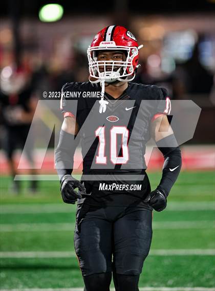 Thumbnail 1 in Woodward Academy vs. Gainesville (GHSA 6A Quarterfinal) photogallery.