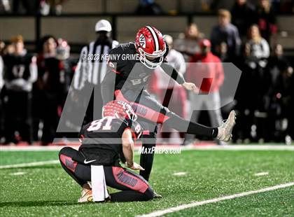 Thumbnail 3 in Woodward Academy vs. Gainesville (GHSA 6A Quarterfinal) photogallery.