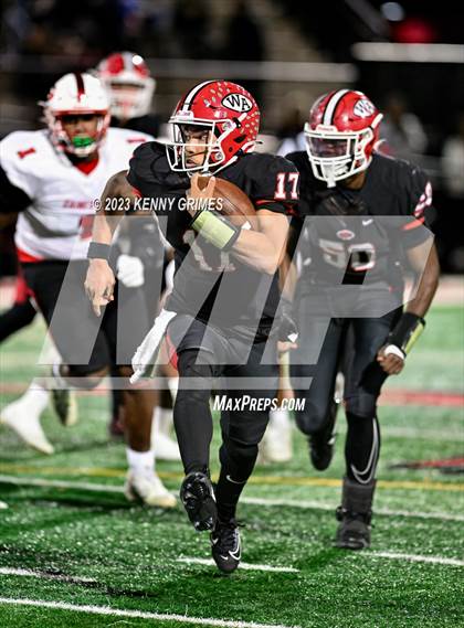 Thumbnail 2 in Woodward Academy vs. Gainesville (GHSA 6A Quarterfinal) photogallery.