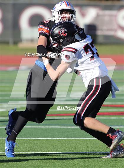 Thumbnail 2 in Covenant vs Covenant Christian (TAPPS Football Div III Playoff) photogallery.