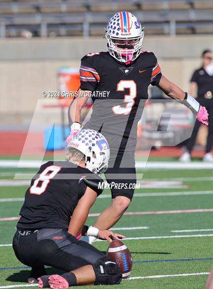 Thumbnail 2 in Covenant vs Covenant Christian (TAPPS Football Div III Playoff) photogallery.