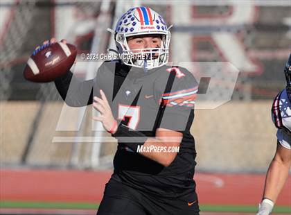 Thumbnail 1 in Covenant vs Covenant Christian (TAPPS Football Div III Playoff) photogallery.