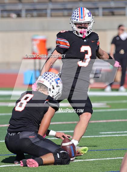 Thumbnail 3 in Covenant vs Covenant Christian (TAPPS Football Div III Playoff) photogallery.