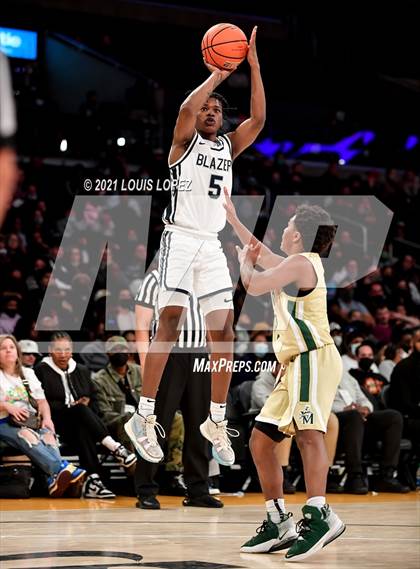 Thumbnail 3 in Sierra Canyon vs. St. Vincent-St. Mary (The Chosen 1's Invitational) photogallery.