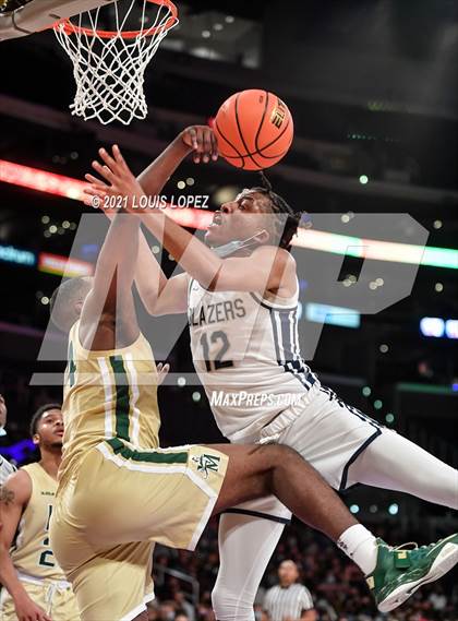 Thumbnail 1 in Sierra Canyon vs. St. Vincent-St. Mary (The Chosen 1's Invitational) photogallery.