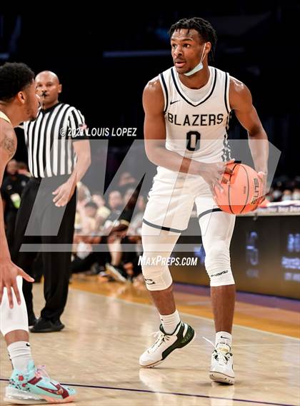 Thumbnail 2 in Sierra Canyon vs. St. Vincent-St. Mary (The Chosen 1's Invitational) photogallery.