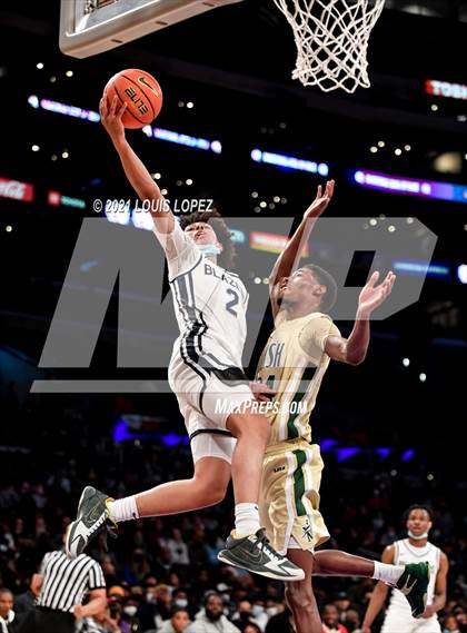 Thumbnail 2 in Sierra Canyon vs. St. Vincent-St. Mary (The Chosen 1's Invitational) photogallery.