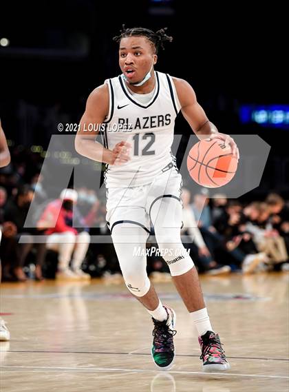 Thumbnail 1 in Sierra Canyon vs. St. Vincent-St. Mary (The Chosen 1's Invitational) photogallery.