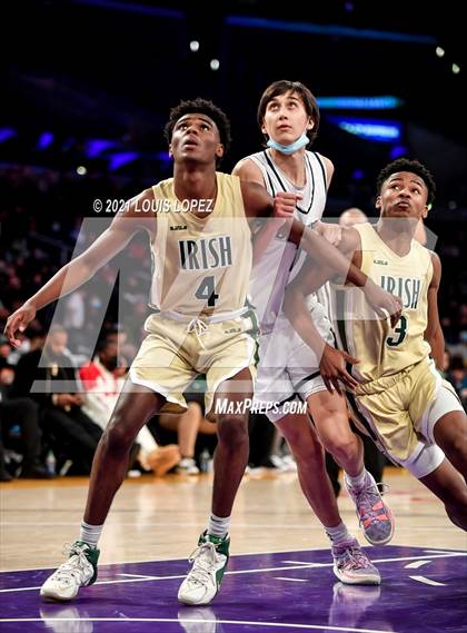 Thumbnail 2 in Sierra Canyon vs. St. Vincent-St. Mary (The Chosen 1's Invitational) photogallery.