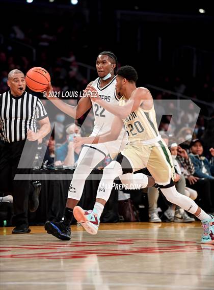 Thumbnail 2 in Sierra Canyon vs. St. Vincent-St. Mary (The Chosen 1's Invitational) photogallery.