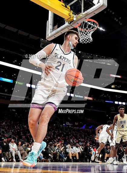 Thumbnail 3 in Sierra Canyon vs. St. Vincent-St. Mary (The Chosen 1's Invitational) photogallery.