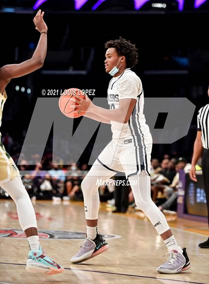 Thumbnail 1 in Sierra Canyon vs. St. Vincent-St. Mary (The Chosen 1's Invitational) photogallery.