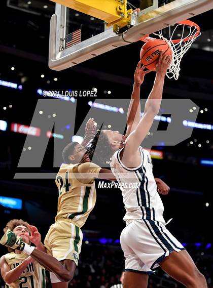 Thumbnail 3 in Sierra Canyon vs. St. Vincent-St. Mary (The Chosen 1's Invitational) photogallery.