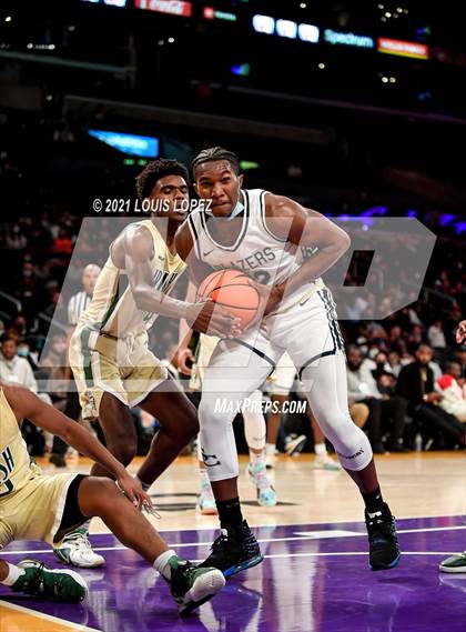 Thumbnail 1 in Sierra Canyon vs. St. Vincent-St. Mary (The Chosen 1's Invitational) photogallery.