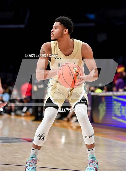 Thumbnail 1 in Sierra Canyon vs. St. Vincent-St. Mary (The Chosen 1's Invitational) photogallery.