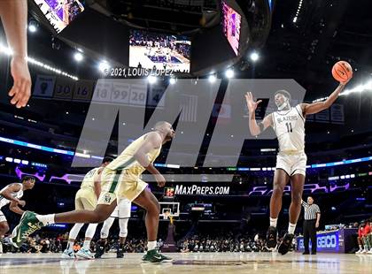 Thumbnail 3 in Sierra Canyon vs. St. Vincent-St. Mary (The Chosen 1's Invitational) photogallery.