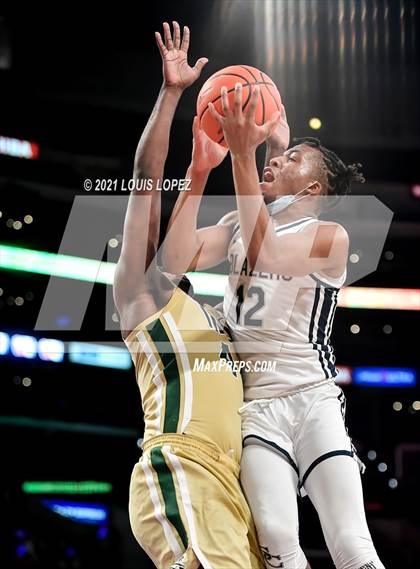 Thumbnail 1 in Sierra Canyon vs. St. Vincent-St. Mary (The Chosen 1's Invitational) photogallery.
