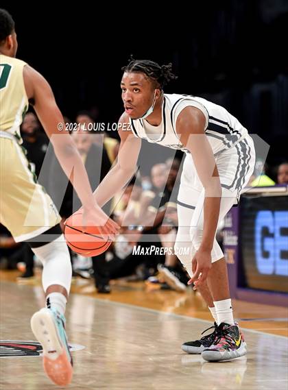 Thumbnail 1 in Sierra Canyon vs. St. Vincent-St. Mary (The Chosen 1's Invitational) photogallery.