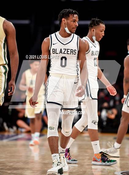 Thumbnail 1 in Sierra Canyon vs. St. Vincent-St. Mary (The Chosen 1's Invitational) photogallery.