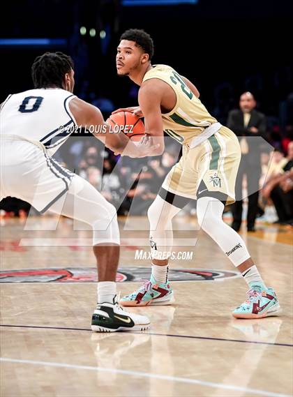 Thumbnail 3 in Sierra Canyon vs. St. Vincent-St. Mary (The Chosen 1's Invitational) photogallery.