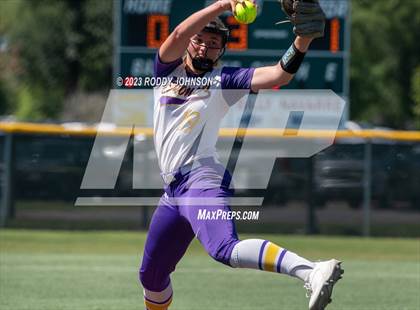 Thumbnail 3 in Sam Houston vs. Live Oak (LHSAA Division 1 Non-Select Semi Final) photogallery.