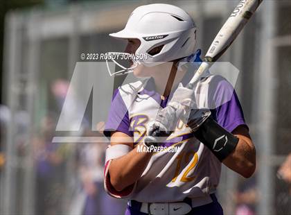 Thumbnail 2 in Sam Houston vs. Live Oak (LHSAA Division 1 Non-Select Semi Final) photogallery.