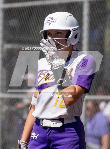 Thumbnail 3 in Sam Houston vs. Live Oak (LHSAA Division 1 Non-Select Semi Final) photogallery.