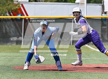 Thumbnail 1 in Sam Houston vs. Live Oak (LHSAA Division 1 Non-Select Semi Final) photogallery.