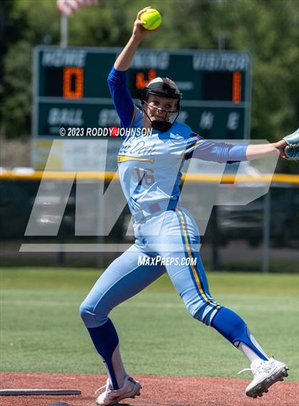 Thumbnail 3 in Sam Houston vs. Live Oak (LHSAA Division 1 Non-Select Semi Final) photogallery.