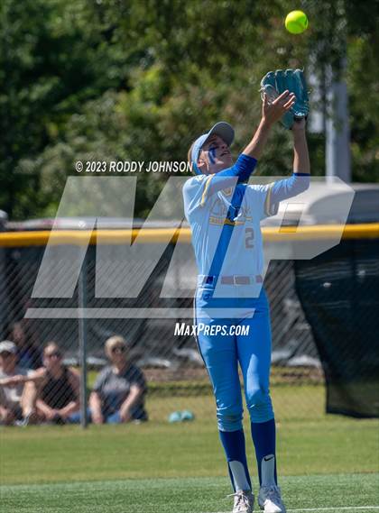 Thumbnail 1 in Sam Houston vs. Live Oak (LHSAA Division 1 Non-Select Semi Final) photogallery.