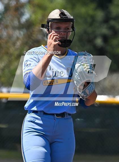 Thumbnail 1 in Sam Houston vs. Live Oak (LHSAA Division 1 Non-Select Semi Final) photogallery.