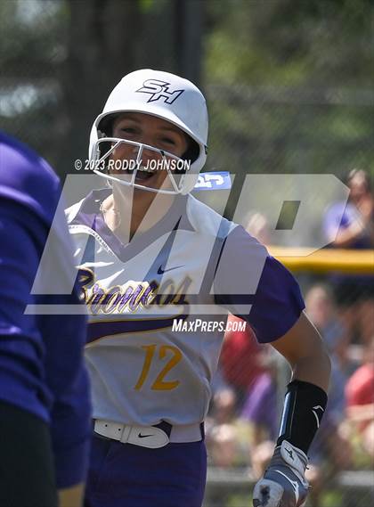 Thumbnail 3 in Sam Houston vs. Live Oak (LHSAA Division 1 Non-Select Semi Final) photogallery.
