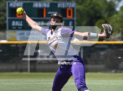 Thumbnail 3 in Sam Houston vs. Live Oak (LHSAA Division 1 Non-Select Semi Final) photogallery.