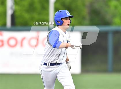 Thumbnail 1 in De La Salle @ St. Laurence (IHSA 3A Super-Sectional) photogallery.