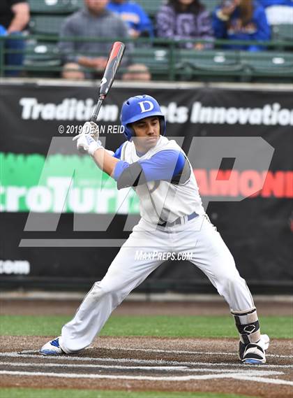 Thumbnail 3 in De La Salle @ St. Laurence (IHSA 3A Super-Sectional) photogallery.