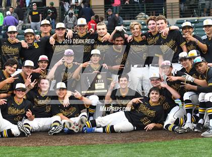 Thumbnail 2 in De La Salle @ St. Laurence (IHSA 3A Super-Sectional) photogallery.