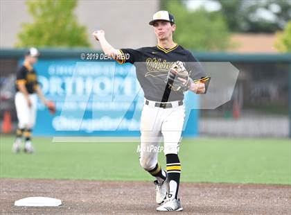 Thumbnail 1 in De La Salle @ St. Laurence (IHSA 3A Super-Sectional) photogallery.