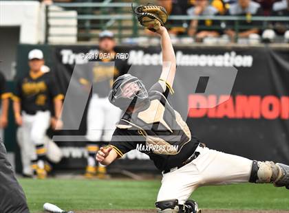 Thumbnail 3 in De La Salle @ St. Laurence (IHSA 3A Super-Sectional) photogallery.