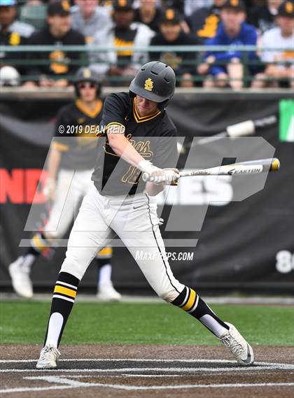 Thumbnail 2 in De La Salle @ St. Laurence (IHSA 3A Super-Sectional) photogallery.