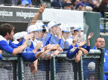 Thumbnail 2 in De La Salle @ St. Laurence (IHSA 3A Super-Sectional) photogallery.