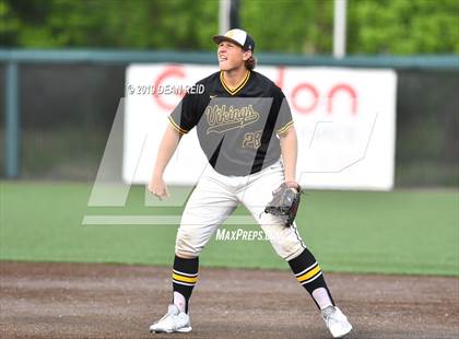 Thumbnail 2 in De La Salle @ St. Laurence (IHSA 3A Super-Sectional) photogallery.