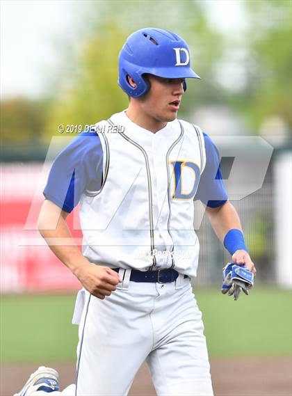 Thumbnail 1 in De La Salle @ St. Laurence (IHSA 3A Super-Sectional) photogallery.