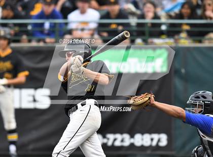 Thumbnail 3 in De La Salle @ St. Laurence (IHSA 3A Super-Sectional) photogallery.