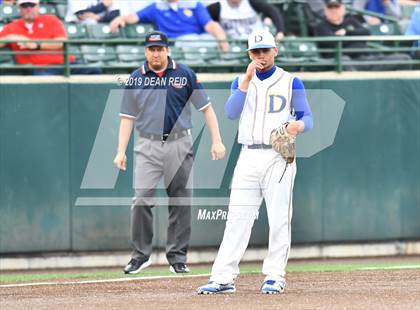 Thumbnail 2 in De La Salle @ St. Laurence (IHSA 3A Super-Sectional) photogallery.