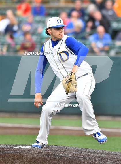 Thumbnail 2 in De La Salle @ St. Laurence (IHSA 3A Super-Sectional) photogallery.