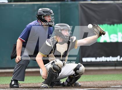 Thumbnail 2 in De La Salle @ St. Laurence (IHSA 3A Super-Sectional) photogallery.