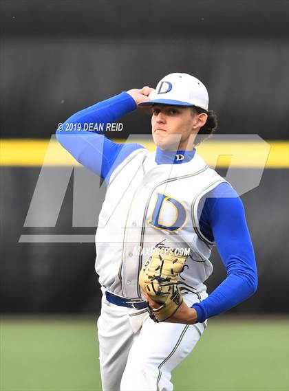 Thumbnail 1 in De La Salle @ St. Laurence (IHSA 3A Super-Sectional) photogallery.