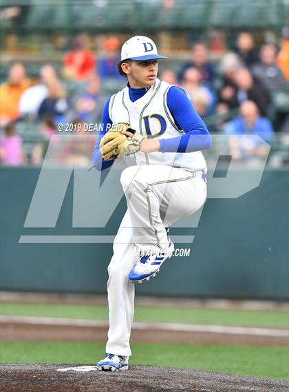 Thumbnail 3 in De La Salle @ St. Laurence (IHSA 3A Super-Sectional) photogallery.