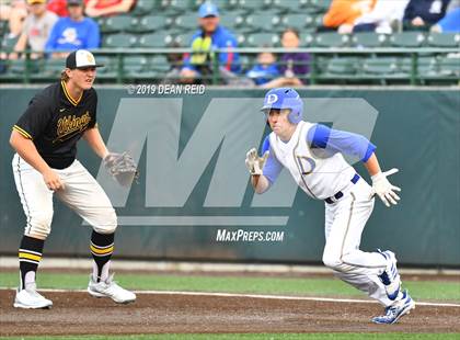 Thumbnail 2 in De La Salle @ St. Laurence (IHSA 3A Super-Sectional) photogallery.