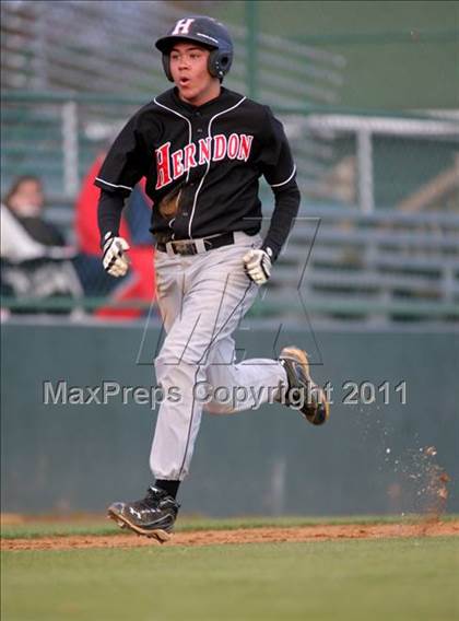Thumbnail 1 in Herndon @ Loudoun Valley photogallery.